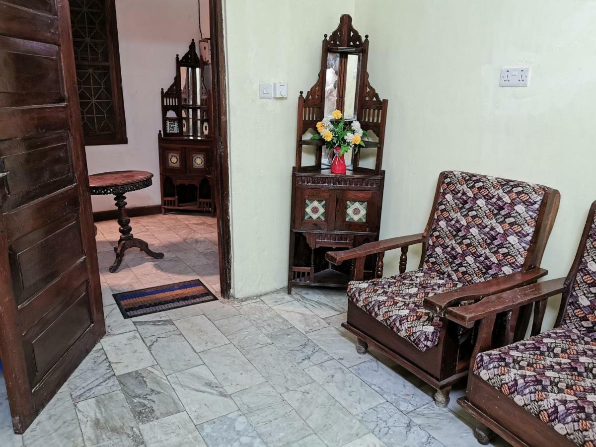 Crown Hotel Zanzibar Ngoại thất bức ảnh