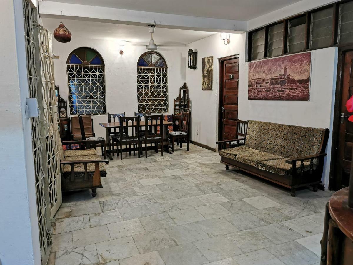 Crown Hotel Zanzibar Ngoại thất bức ảnh