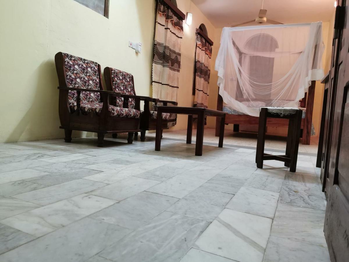 Crown Hotel Zanzibar Ngoại thất bức ảnh