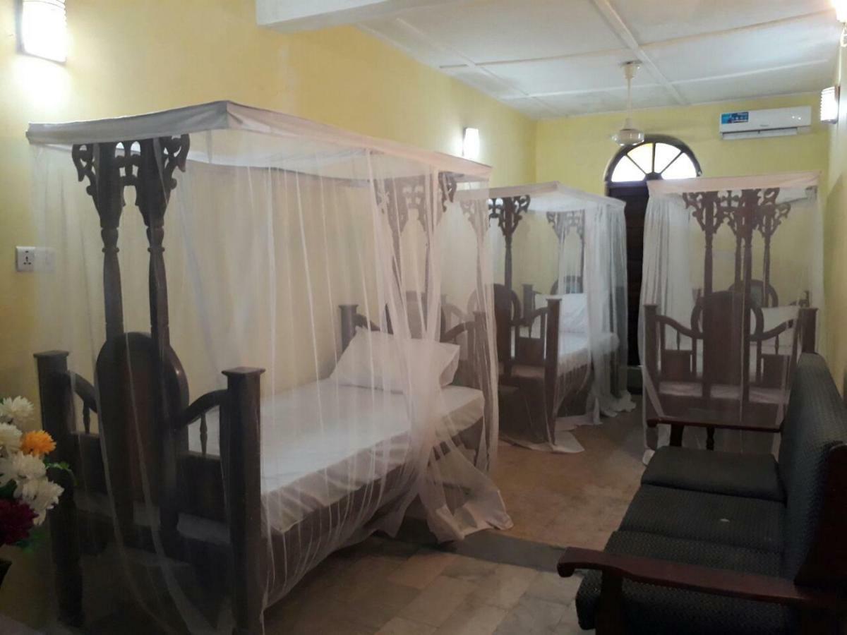 Crown Hotel Zanzibar Ngoại thất bức ảnh